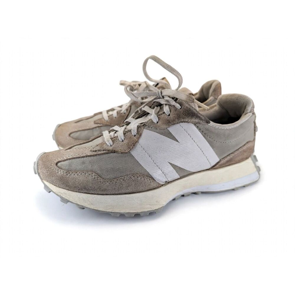 New Balance 327 WS327EC Womens 9.5 Mushroom Grey Suede Sneakers Pre-Owned Used